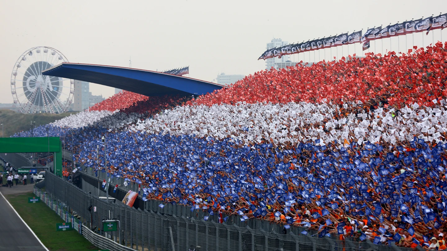 La afición holandesa en el circuito de Zandvoort La afición holandesa en el circuito de Zandvoort
