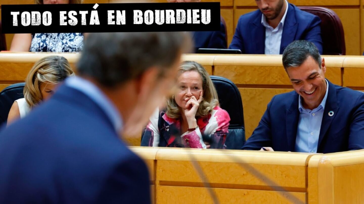 S&aacute;nchez escucha la intervenci&oacute;n del l&iacute;der del PP, N&uacute;&ntilde;ez Feij&oacute;o