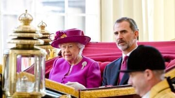 El rey Felipe VI: "Isabel II será recordada como una de las mejores reinas de todos los tiempos"