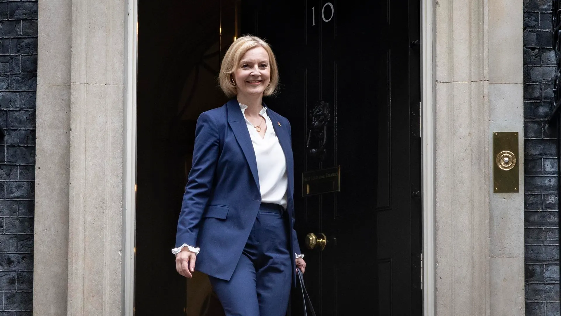 Liz Truss congela las facturas energéticas de los británicos durante dos años Liz Truss congela las facturas energéticas de los británicos durante dos años