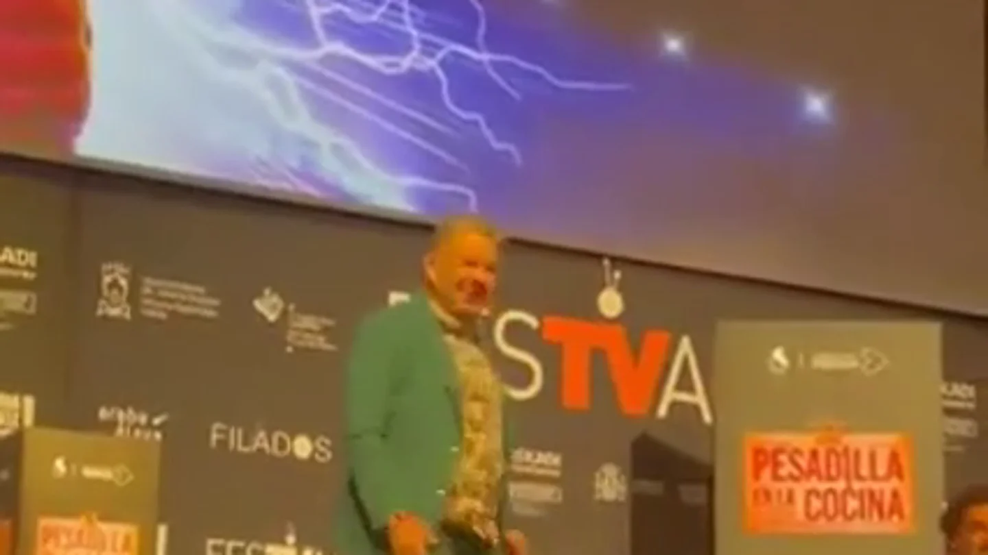 La divertida anécdota con la que Alberto Chicote sorprende al publico del Festival de Vitoria: "¡Nos ha jodido!" La divertida anécdota con la que Alberto Chicote sorprende al publico del Festival de Vitoria: "¡Nos ha jodido!"