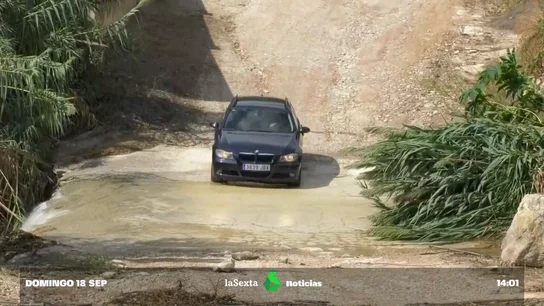 Muere un policía local de Calpe durante el rescate de un conductor arrastrado por el agua en su coche Muere un policía local de Calpe durante el rescate de un conductor arrastrado por el agua en su coche