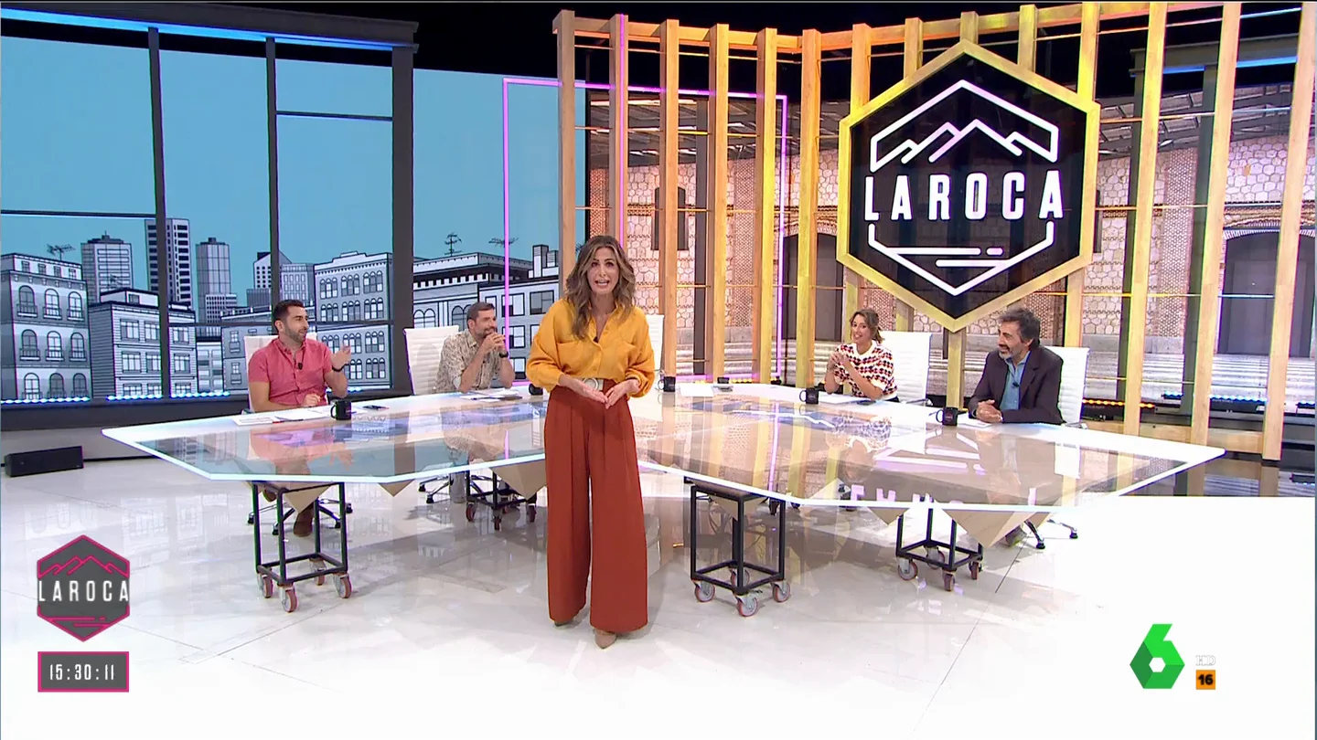 El problema del look de Nuria Roca del que la advierten en directo: "No te lo queríamos decir para no causarte inseguridad" El problema del look de Nuria Roca del que la advierten en directo: "No te lo queríamos decir para no causarte inseguridad"