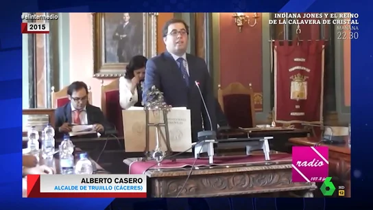 Dani Mateo revela otra equivocación de Alberto Casero: así se confundió al jurar su cargo como alcalde de Trujillo Dani Mateo revela otra equivocación de Alberto Casero: así se confundió al jurar su cargo como alcalde de Trujillo