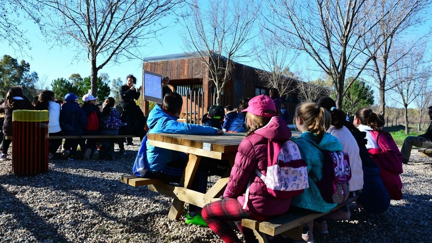 Los educadores ambientales defienden la enseñanza al aire libre Los educadores ambientales defienden la enseñanza al aire libre