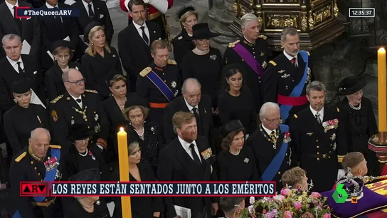 Los reyes de España, sentados junto a los eméritos en el funeral de Isabel II Los reyes de España, sentados junto a los eméritos en el funeral de Isabel II