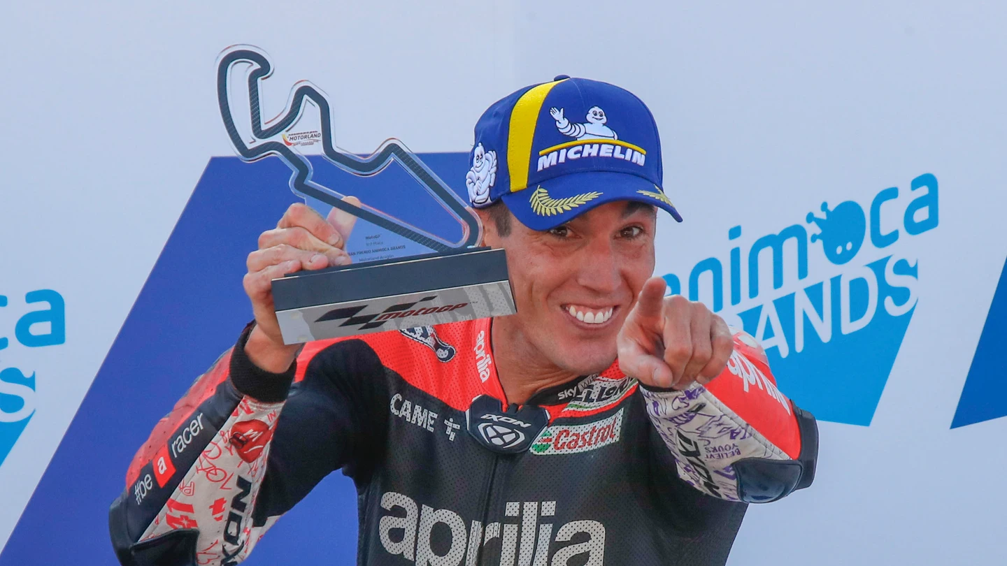 Aleix Espargaró, en el podio en el GP de Aragón Aleix Espargaró, en el podio en el GP de Aragón
