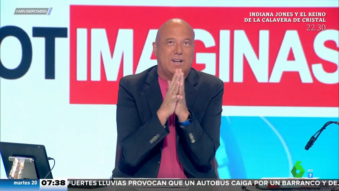 Alfonso Arús, en contra de ducharse en pareja para ahorrar agua: "¿Y si surge la chispa?" Alfonso Arús, en contra de ducharse en pareja para ahorrar agua: "¿Y si surge la chispa?"