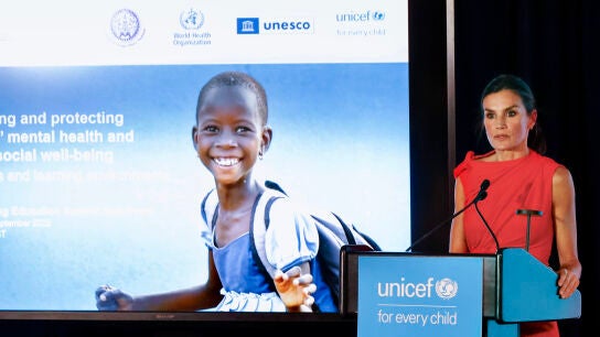 La Reina Letizia durante su participaci&oacute;n en el evento organizado por UNICEF y la OMS