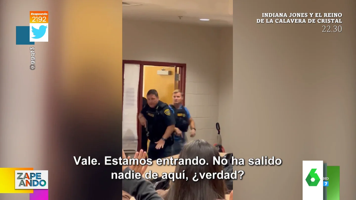 patrulla de SWAT irrumpe en una clase de un instituto de Houston patrulla de SWAT irrumpe en una clase de un instituto de Houston