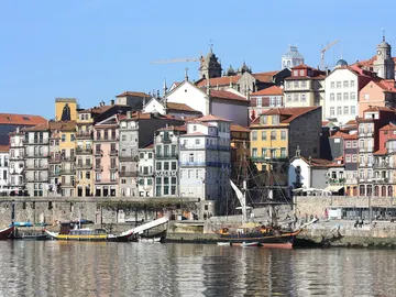 Vila Nova de Gaia, un imprescindible pegado a Oporto con vistas al Duero Vila Nova de Gaia, un imprescindible pegado a Oporto con vistas al Duero