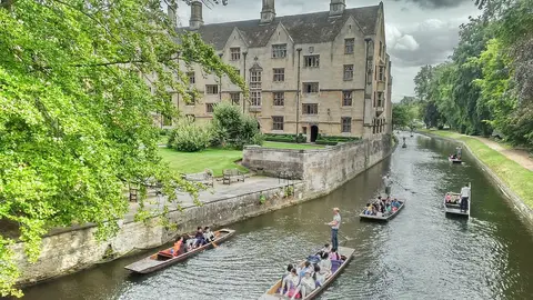 Universidad de Cambridge Universidad de Cambridge