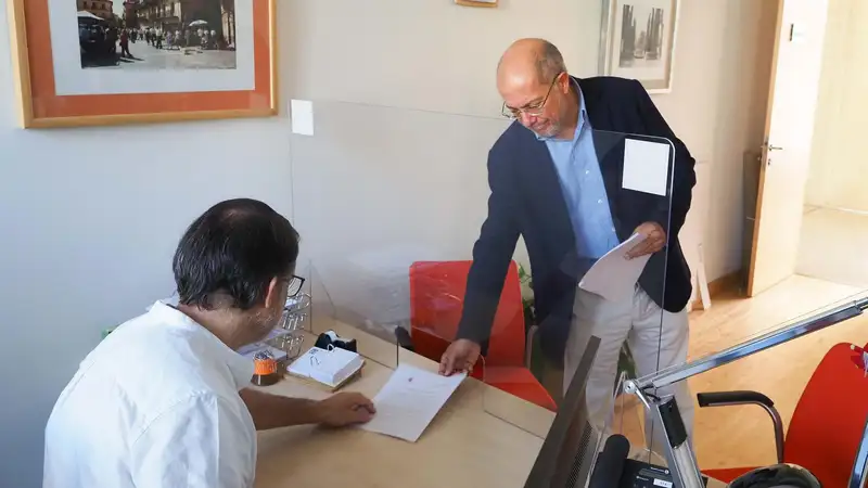 Francisco Igea registra un escrito pidiendo la dimisión de Carlos Pollán