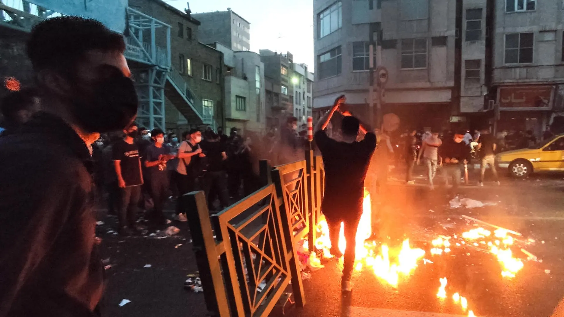 Las protestas por Amini causan 17 muertos en Irán