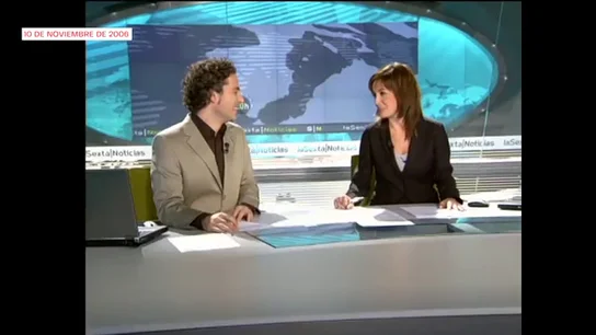 El abrazo entre Óscar Rincón y Mamen Mendizábal en plano directo El abrazo entre Óscar Rincón y Mamen Mendizábal en plano directo