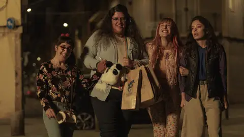 Las ya conocidas Natalia de Molina y Anna Castillo comparten protagonismo con Anna Marchessi y Coria Castillo en 'Fácil' Las ya conocidas Natalia de Molina y Anna Castillo comparten protagonismo con Anna Marchessi y Coria Castillo en 'Fácil'