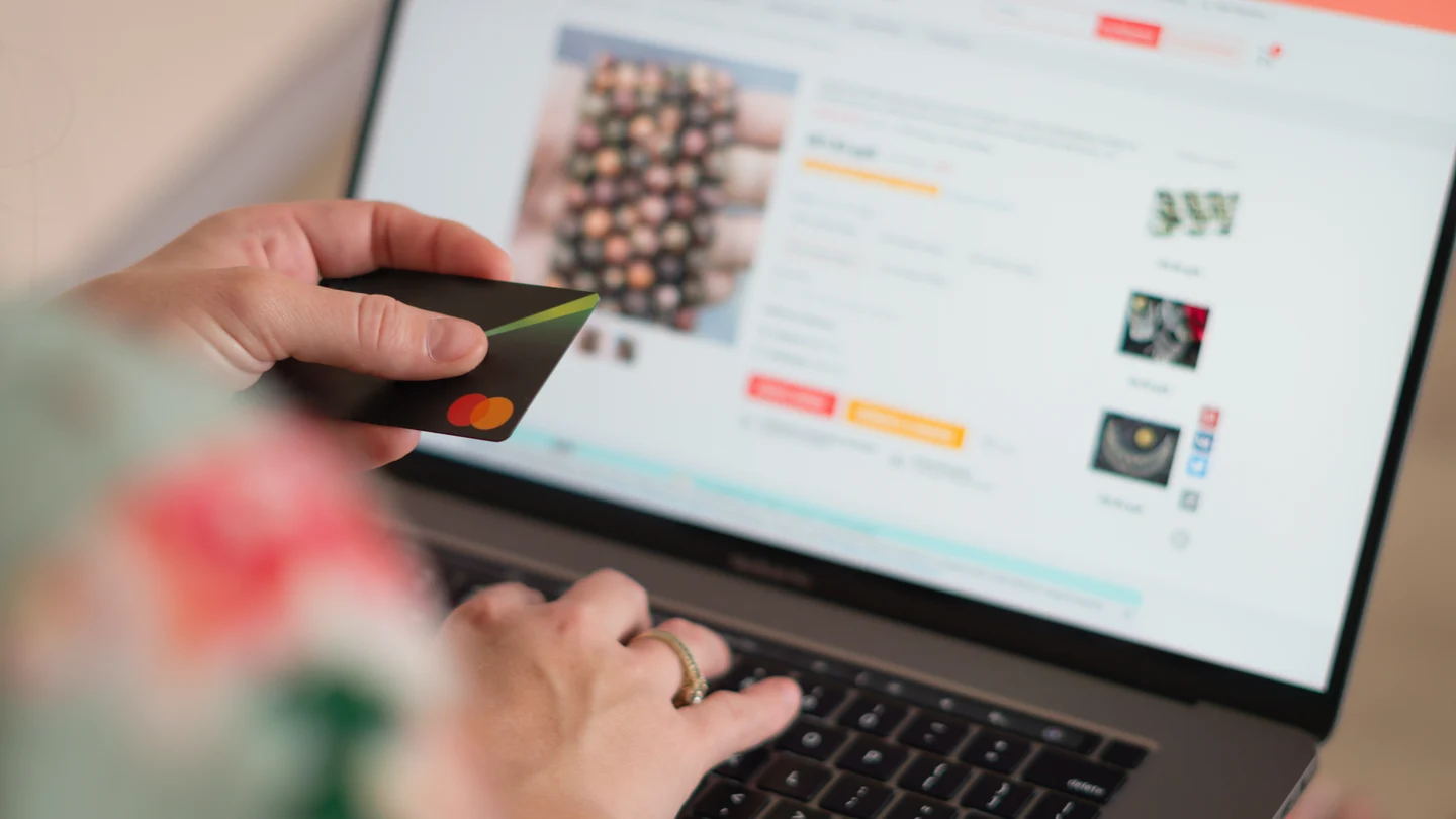 (NO PUBLICAR) Cómo comprar de forma segura por internet (NO PUBLICAR) Cómo comprar de forma segura por internet