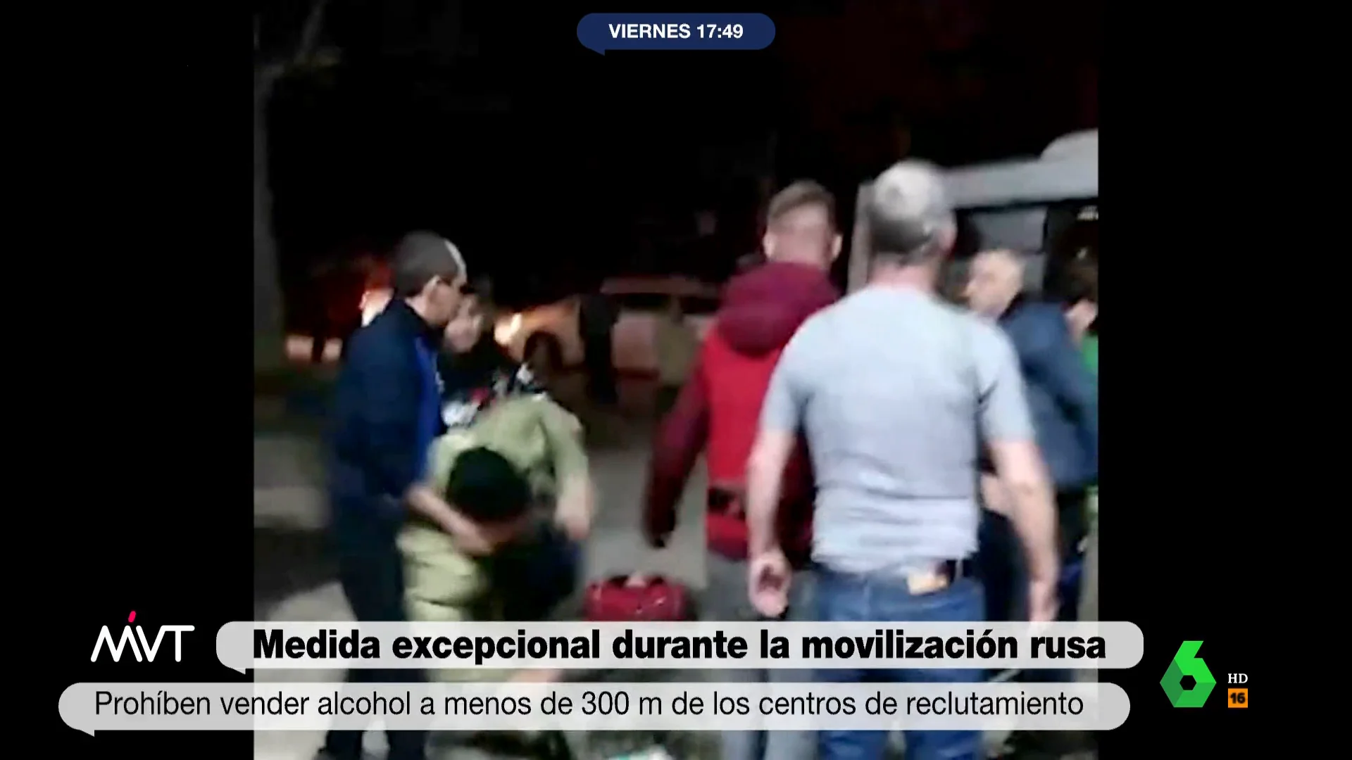 Las imágenes de aspirantes a soldados rusos luchando entre sí ebrios tras ser enviados a un centro de reclutamiento Las imágenes de aspirantes a soldados rusos luchando entre sí ebrios tras ser enviados a un centro de reclutamiento