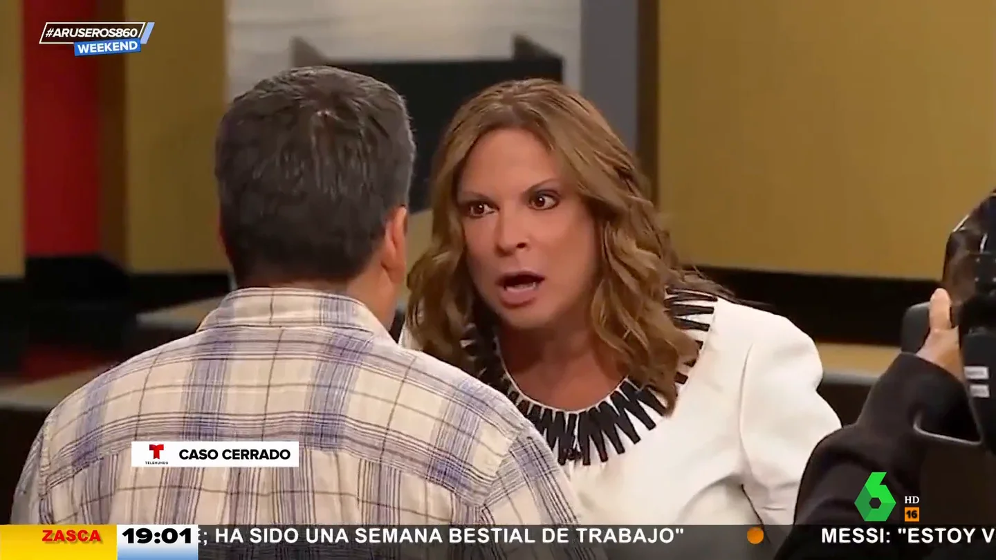 La contundente respuesta de la doctora Polo a un padre que abofetea en directo a su hijo por ser gay La contundente respuesta de la doctora Polo a un padre que abofetea en directo a su hijo por ser gay