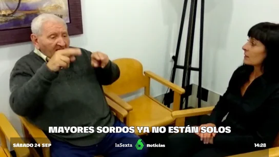 Tecnología contra la soledad: así mejora la videoasistencia la vida de las personas sordas en situación de vulnerabilidad Tecnología contra la soledad: así mejora la videoasistencia la vida de las personas sordas en situación de vulnerabilidad