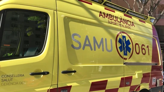 Muere una joven turista británica en Ibiza tras caer desde una altura de nueve metros en un hotel Muere una joven turista británica en Ibiza tras caer desde una altura de nueve metros en un hotel