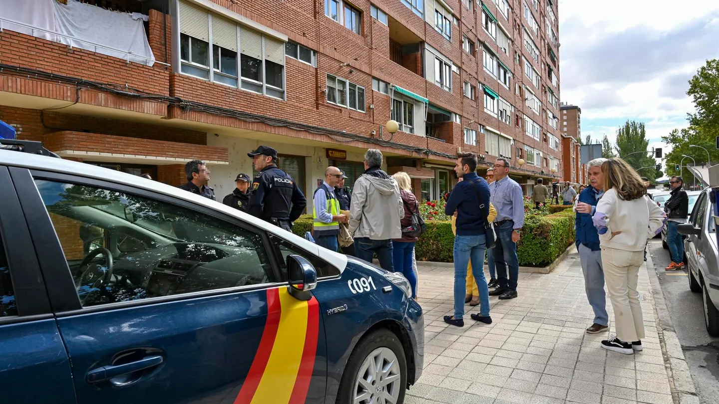 Investigan un asesinato machista en Palencia: el hombre habría matado a su pareja para luego arrojarse a las vías del tren Investigan un asesinato machista en Palencia: el hombre habría matado a su pareja para luego arrojarse a las vías del tren