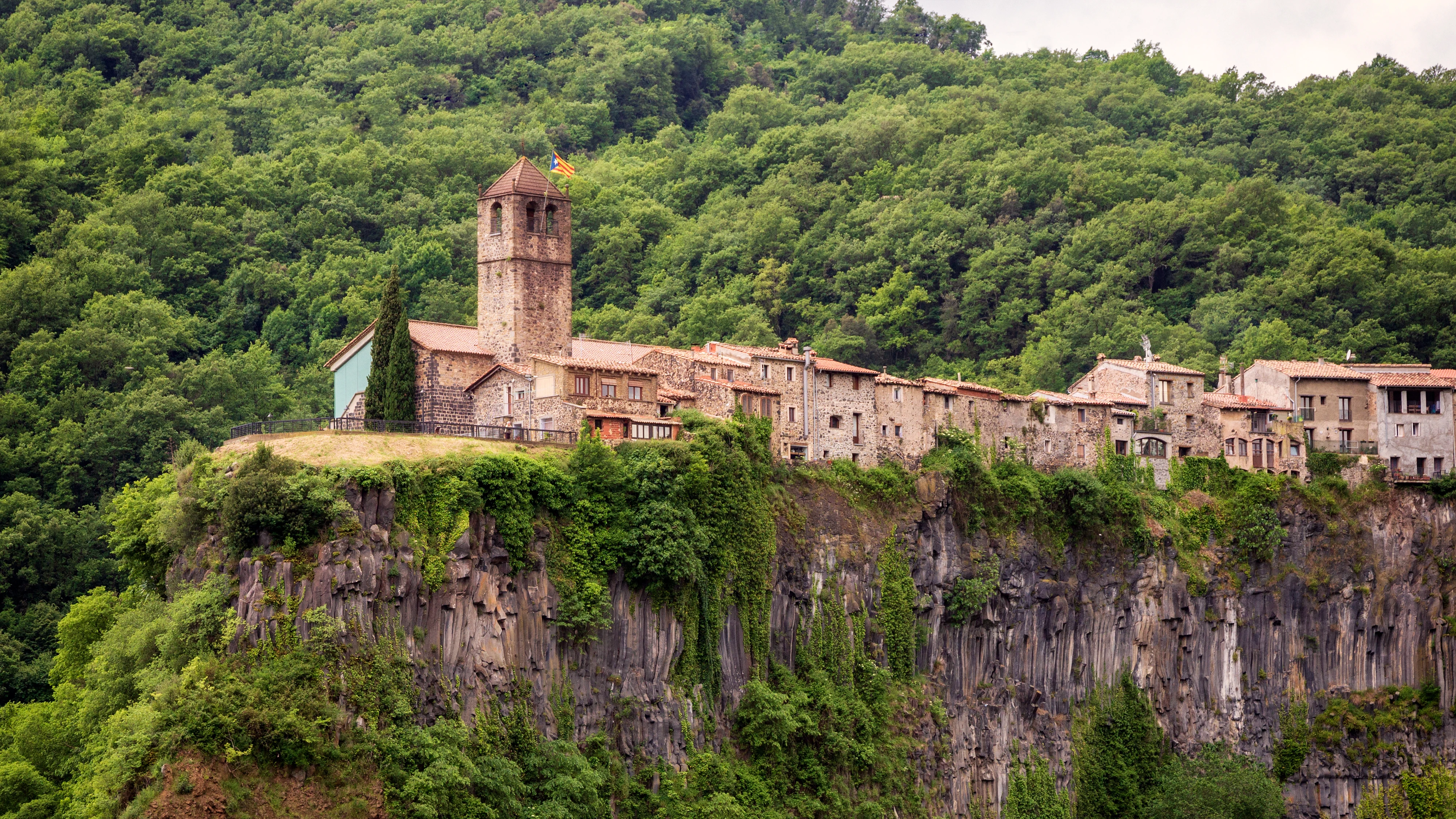 Castellfollit de la Roca, Girona