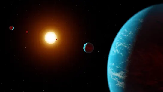Representación artística de un sistema de cinco exoplaneta Representación artística de un sistema de cinco exoplaneta