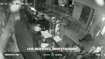 Investigan a dos agentes por la violenta detención a un camarero en un bar de Guadalajara