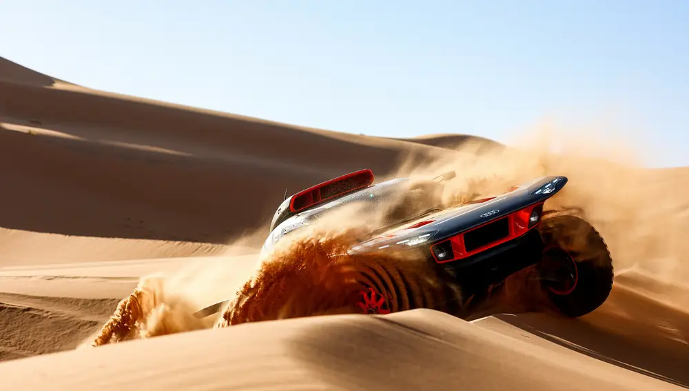 Puesta a punto del nuevo Audi RS Q e-tron E2 en Marruecos 