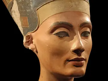 Nefertiti Nefertiti