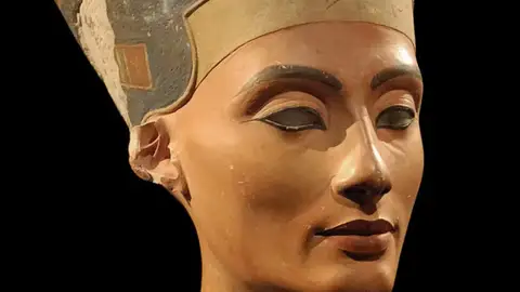 Nefertiti Nefertiti