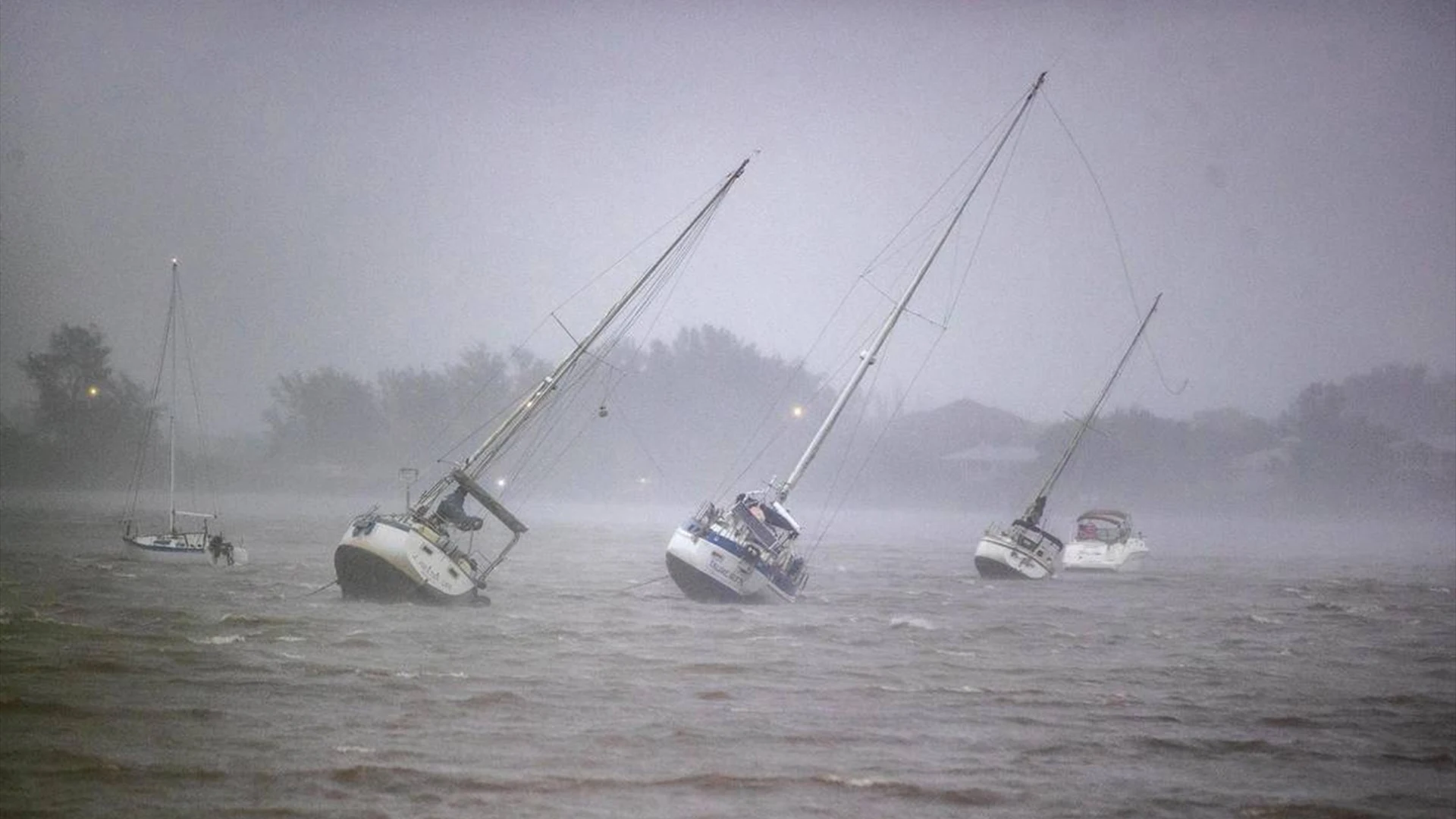Huracán Ian: casi dos millones de personas se quedan sin electricidad en Florida