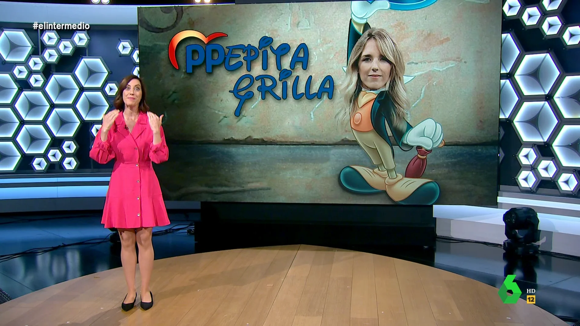 Cristina Gallego presenta a Cayetana PPepita Grilla en El Intermedio