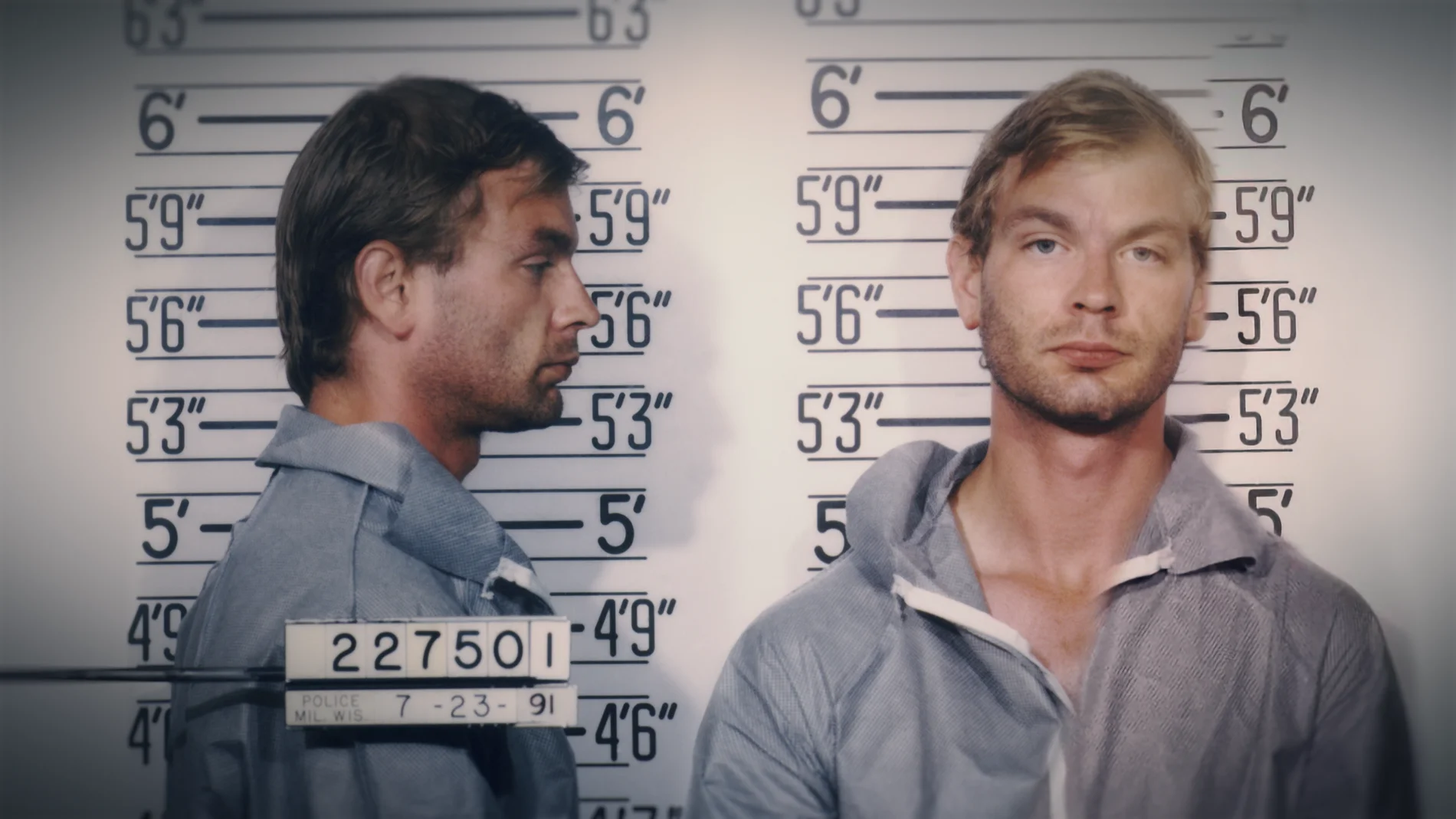 Fotografía de la ficha policial de Jeffrey Dahmer, el asesino en serie de Milwaukee.