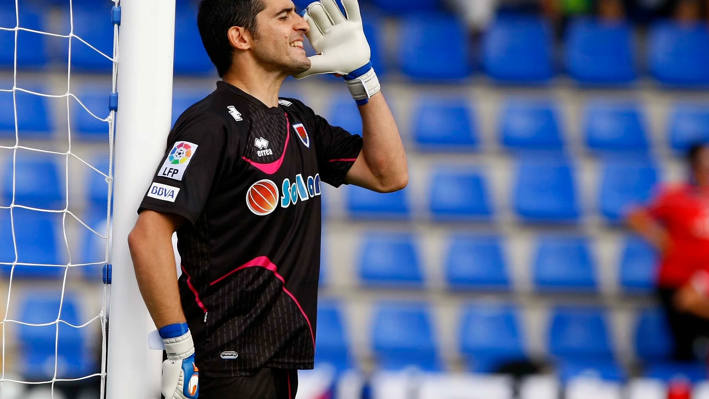 Edu Navarro, en un partido con el Numancia