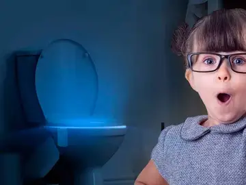 Así puedes iluminar de color tu váter por poco dinero Así puedes iluminar de color tu váter por poco dinero