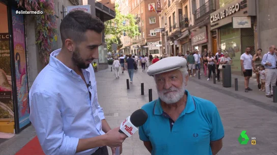 "¿Y si Claudia Schiffer fuera de izquierdas?": la respuesta de este hombre sobre la relación entre sexo y política "¿Y si Claudia Schiffer fuera de izquierdas?": la respuesta de este hombre sobre la relación entre sexo y política