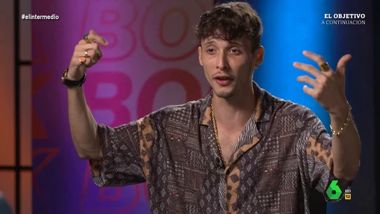 Thais Villas entrevista a Ayax en El Intermedio Thais Villas entrevista a Ayax en El Intermedio