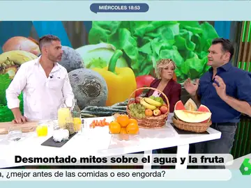 Ni el plátano engorda ni beber en ayunas adelgaza: el nutricionista Pablo Ojeda desmonta mitos sobre el agua y la fruta