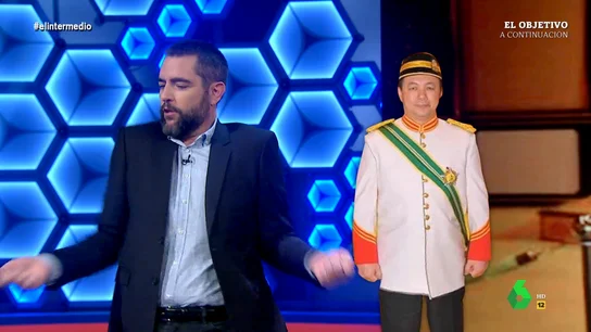 Dani Mateo celebra que el malasio de las mascarillas de Luceño y Medina existe Dani Mateo celebra que el malasio de las mascarillas de Luceño y Medina existe