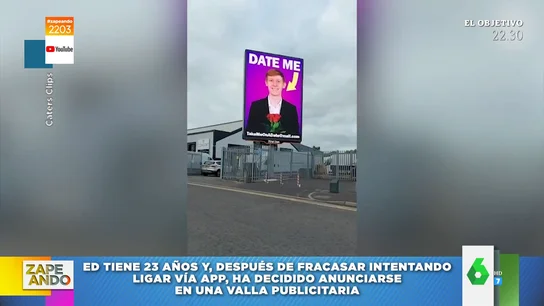 Un joven se anuncia en una valla publicitaria para conseguir pareja Un joven se anuncia en una valla publicitaria para conseguir pareja