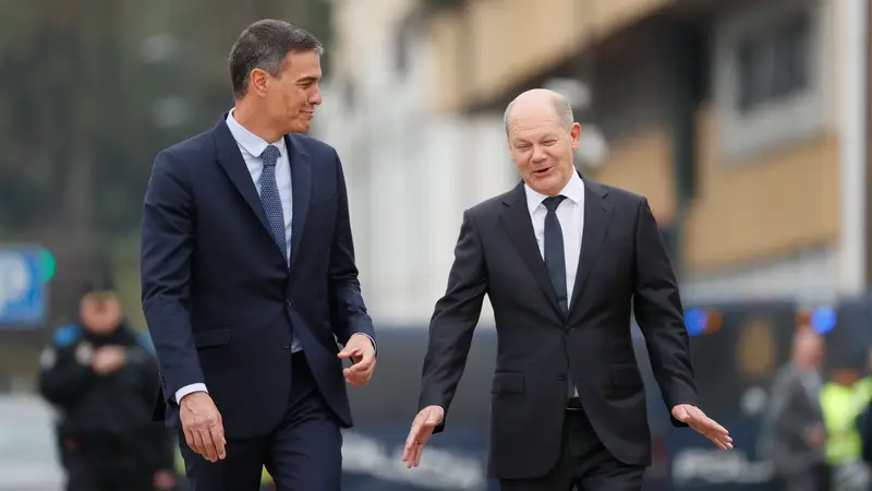 El presidente del Gobierno, Pedro Sánchez, recibe al canciller alemán Olaf Scholz