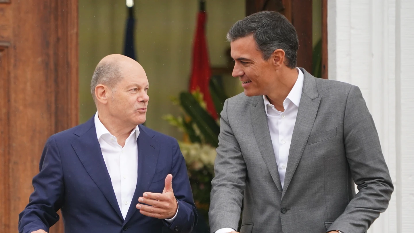 Sánchez y Scholz se reencuentran en A Coruña para hacer frente al invierno más duro de Europa Sánchez y Scholz se reencuentran en A Coruña para hacer frente al invierno más duro de Europa