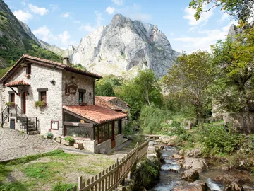 Bulnes, Asturias Bulnes, Asturias