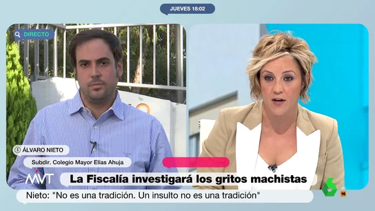 Cristina Pardo pone contra las puertas al subdirector del Colegio Mayor Elías Ahuja tras cambiar de versión sobre la "tradición" de los cánticos machistas Cristina Pardo pone contra las puertas al subdirector del Colegio Mayor Elías Ahuja tras cambiar de versión sobre la "tradición" de los cánticos machistas