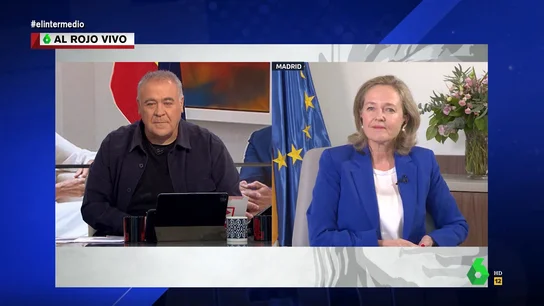 Así reacciona Calviño al enterarse en directo de que Unidas Podemos aplaudió sus palabras a Espinosa de los Monteros Así reacciona Calviño al enterarse en directo de que Unidas Podemos aplaudió sus palabras a Espinosa de los Monteros