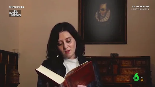 Vídeo manipulado - La reacción del mismísimo Cervantes al escuchar a Ayuso leer el Quijote Vídeo manipulado - La reacción del mismísimo Cervantes al escuchar a Ayuso leer el Quijote
