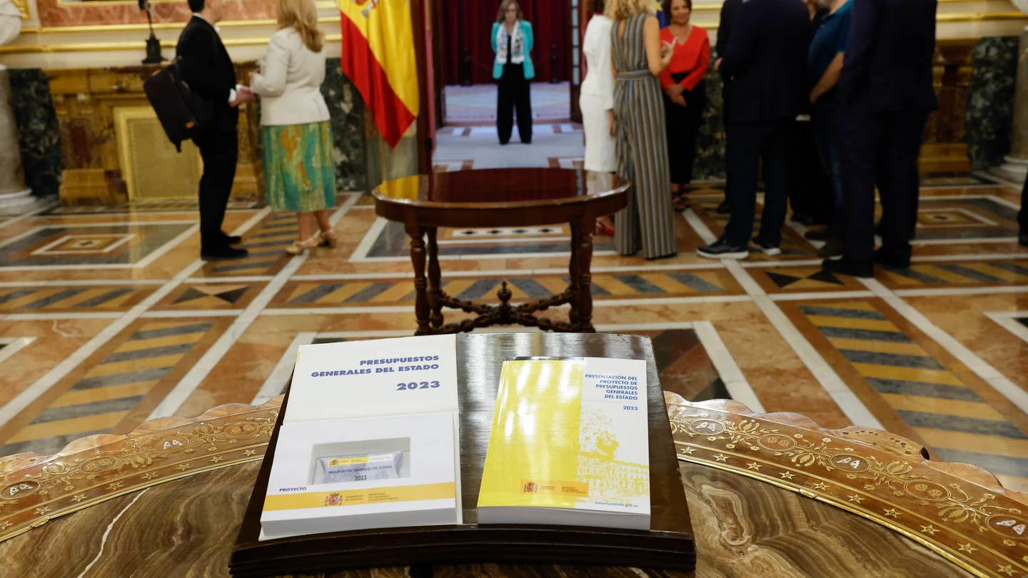 Las cifras de los nuevos PGE: aumenta el gasto en Defensa, ciencia, vivienda y se congela el de la Casa Real Las cifras de los nuevos PGE: aumenta el gasto en Defensa, ciencia, vivienda y se congela el de la Casa Real