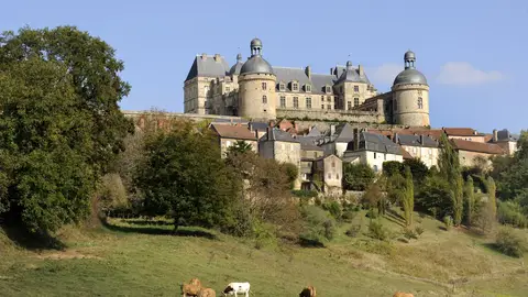 Castillo de Hautefort (Francia) Castillo de Hautefort (Francia)